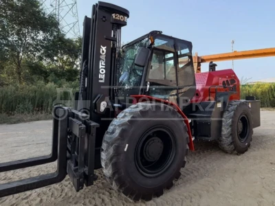 Внедорожный погрузчик LEOTRACK 120B